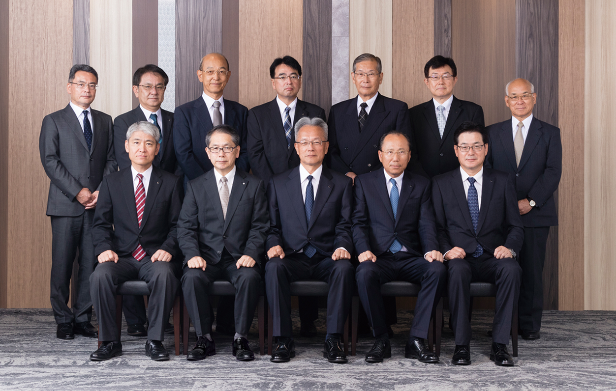 役員集合写真
